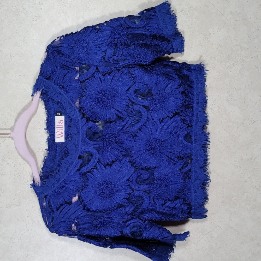 Willa Royal Blue Floral Lace Crop Top